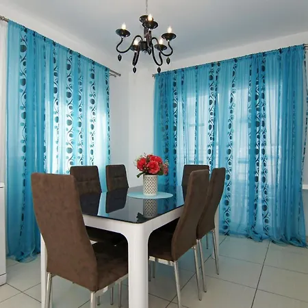Nissinia - Nissi Area Vakantiehuis