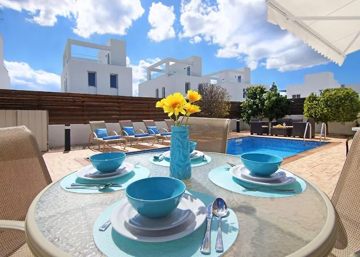 Nissinia - Nissi Area アヤナパ